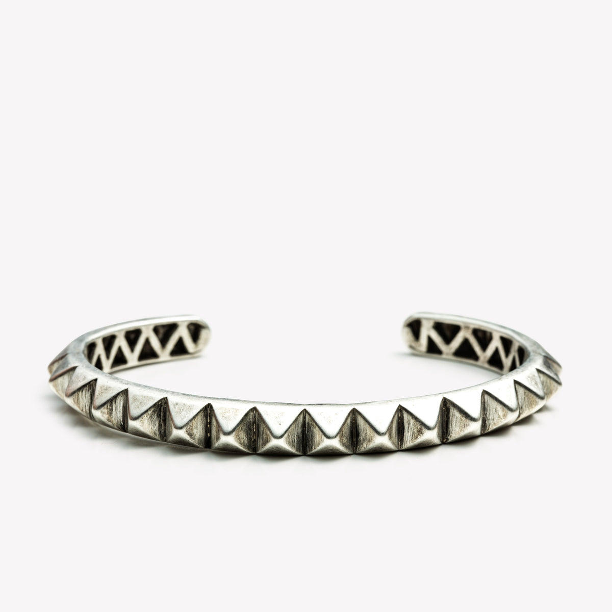 Large Pyramid Cuff Sterling Silver – EDDIE BORGO